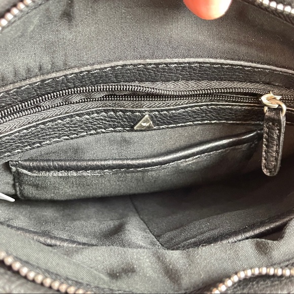 BNWT Liz Claiborne Crossbody Zippered Purse - Picture 7 of 12